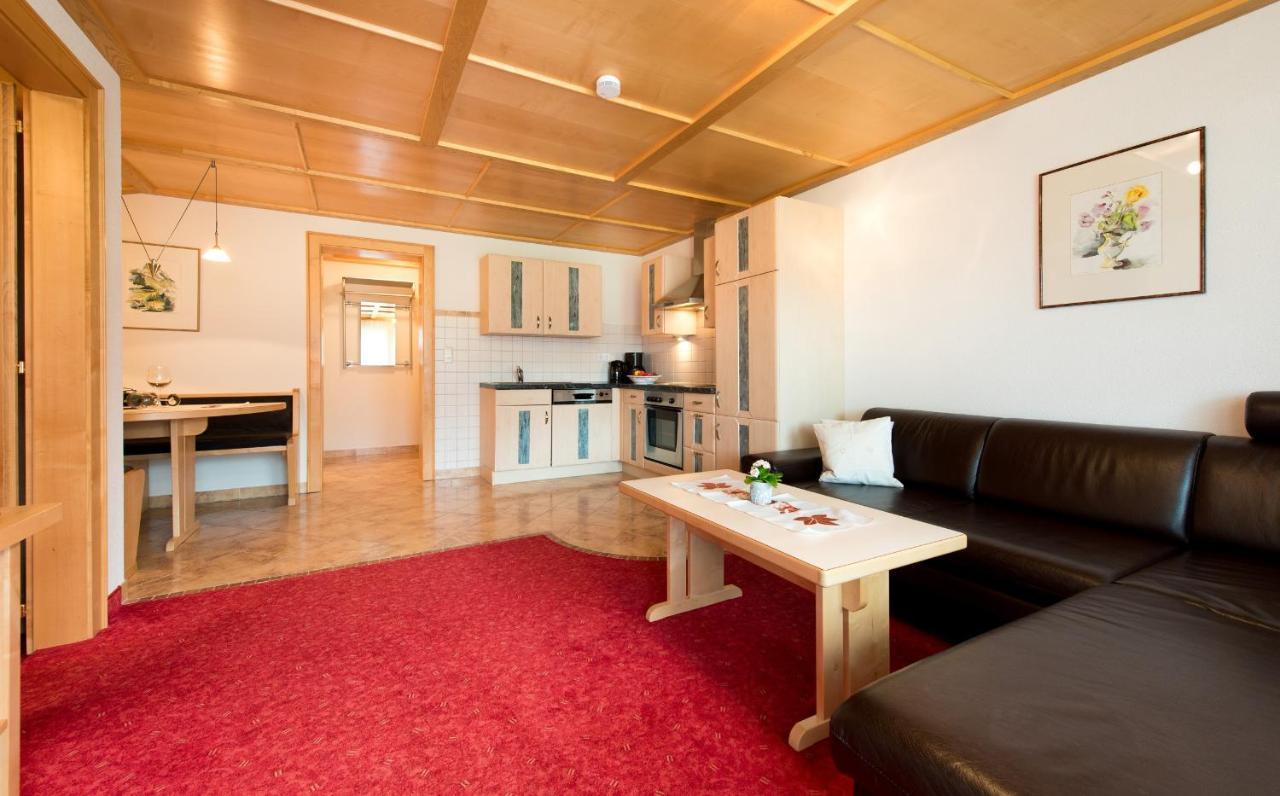 Tyroler Hof Hotel Graen Room photo
