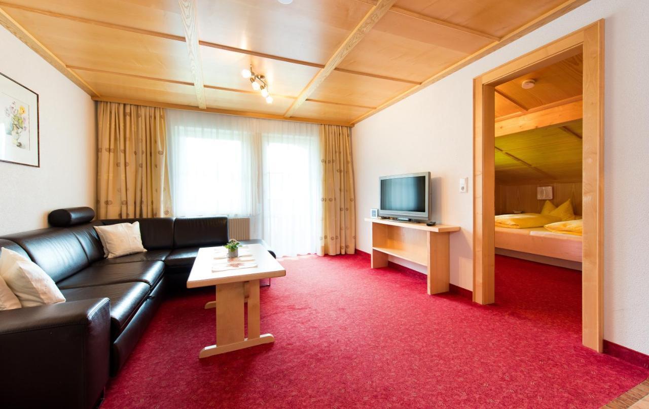 Tyroler Hof Hotel Graen Exterior photo