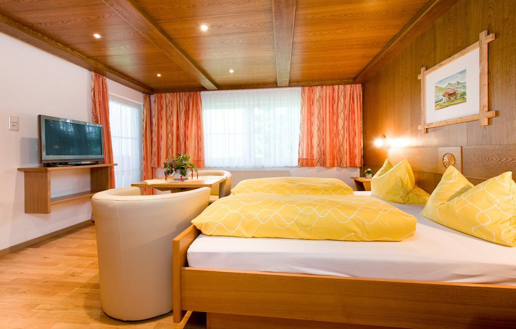Tyroler Hof Hotel Graen Exterior photo
